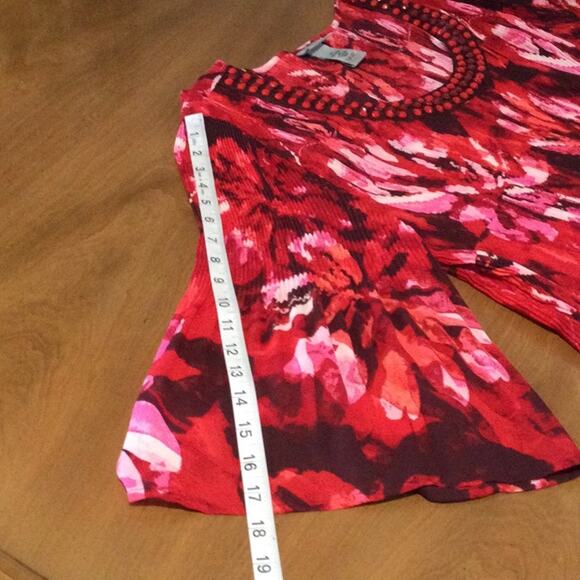 Catherine's Colorful Sheer Crinkle Stretch  Bell Sleeve Tunic Top 2X (22-24) - Picture 16 of 16